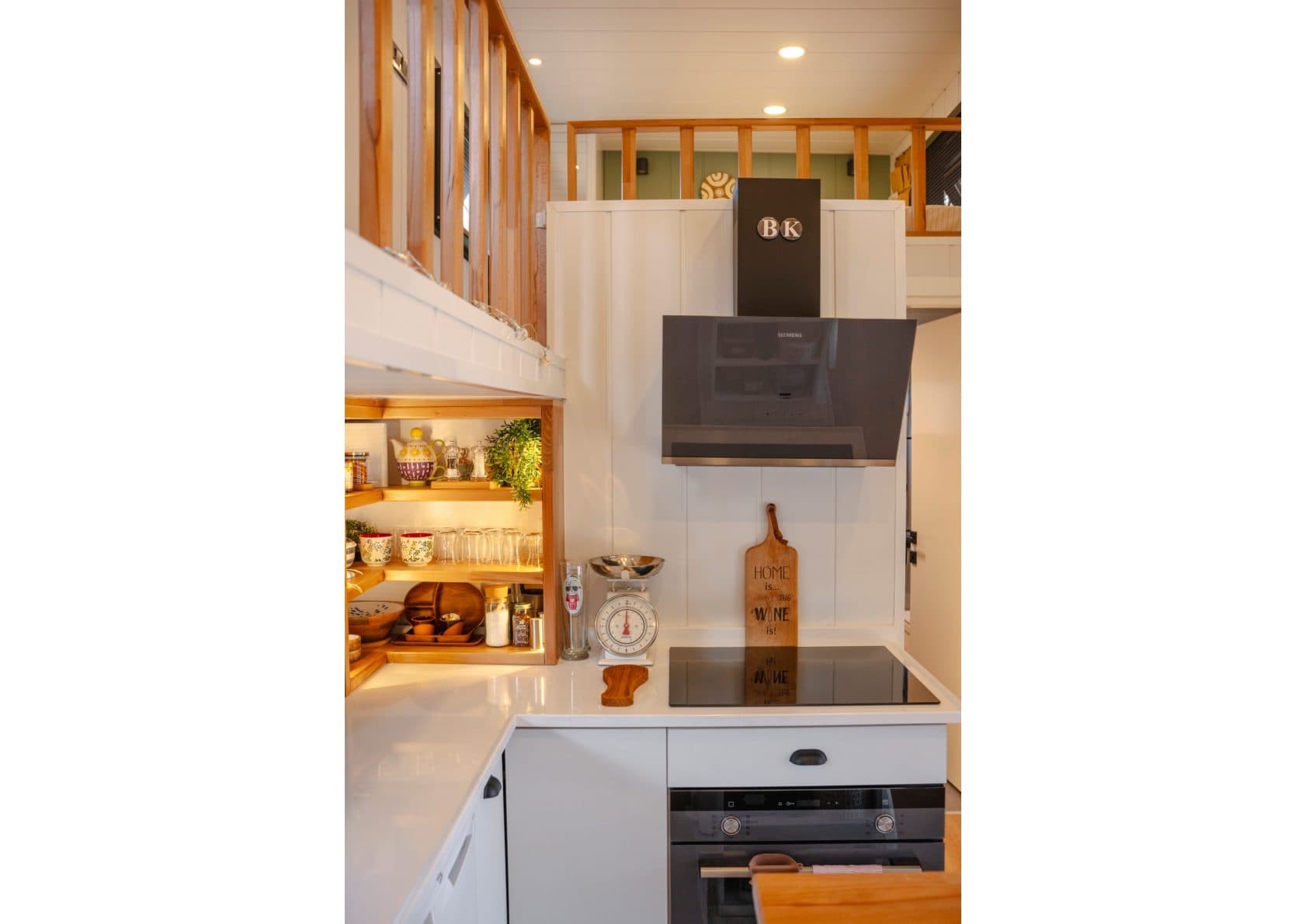 Juno 10m (8m available) 16