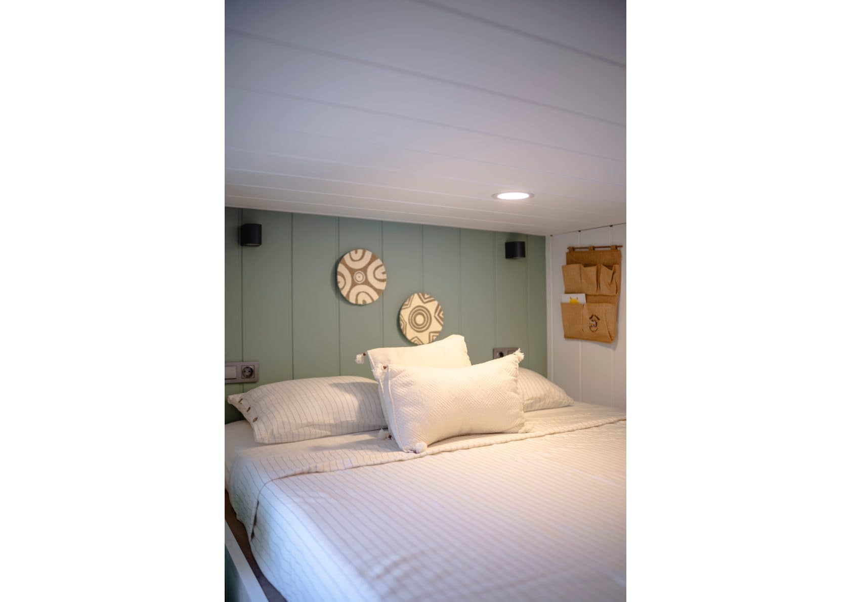 Juno 10m (8m available) 23