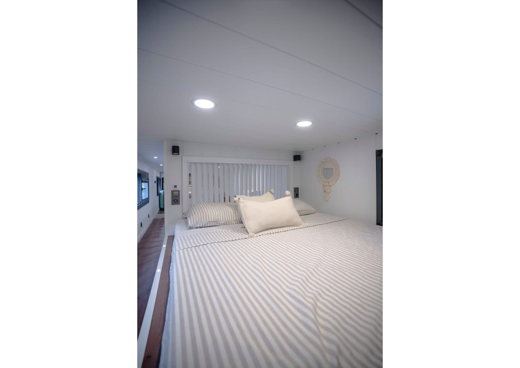 Juno 10m (8m available) 32